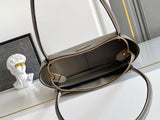 Darling medium leather shoulder bag