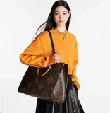 OnTheGo GM handbag